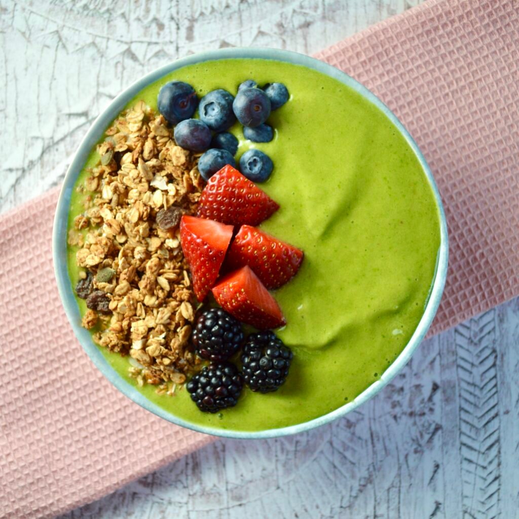 Pineapple & Ginger Smoothie Bowl