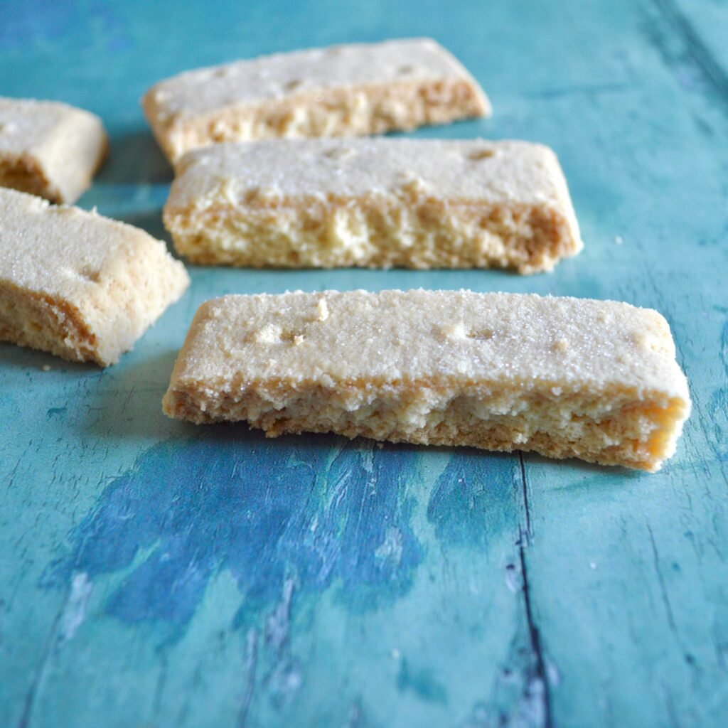 Best and easy shortbread recipe from Scotland - Christina's Cucina